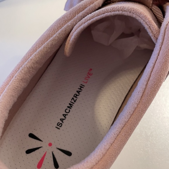 NWT ISAAC MIZRAHI LIVE LIGHT PINK SUEDE CASUAL SNEAKERS - WOMENS 9 - Picture 4 of 10